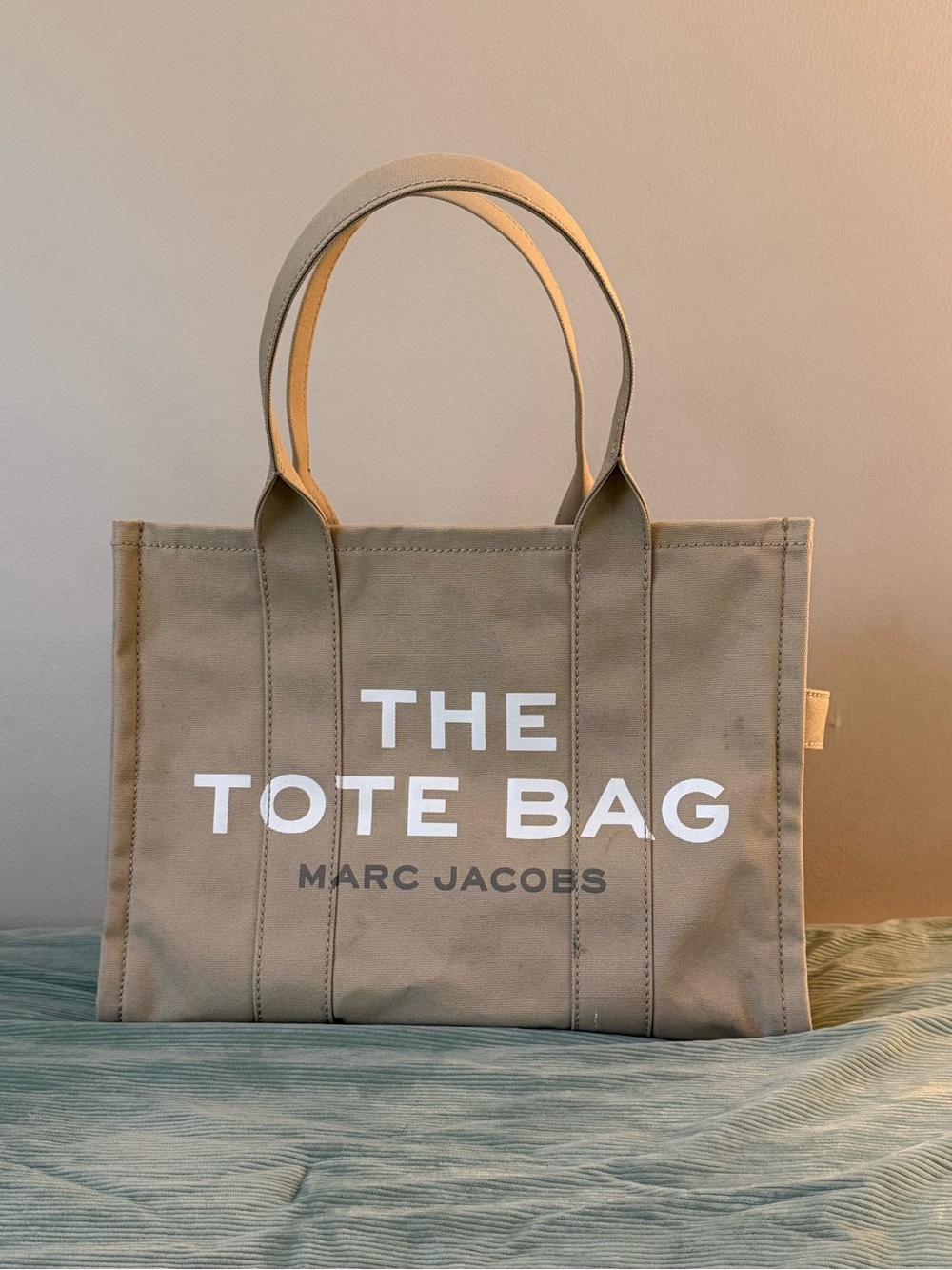 Marc Jacobs Canvas Tote Bag in Beige